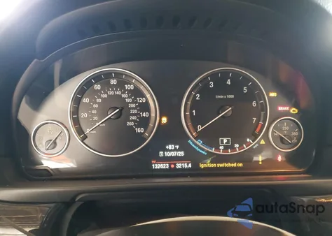 2015 BMW 528 I z USA, uszkodzony, nr VIN WBA5A5C58FD521392